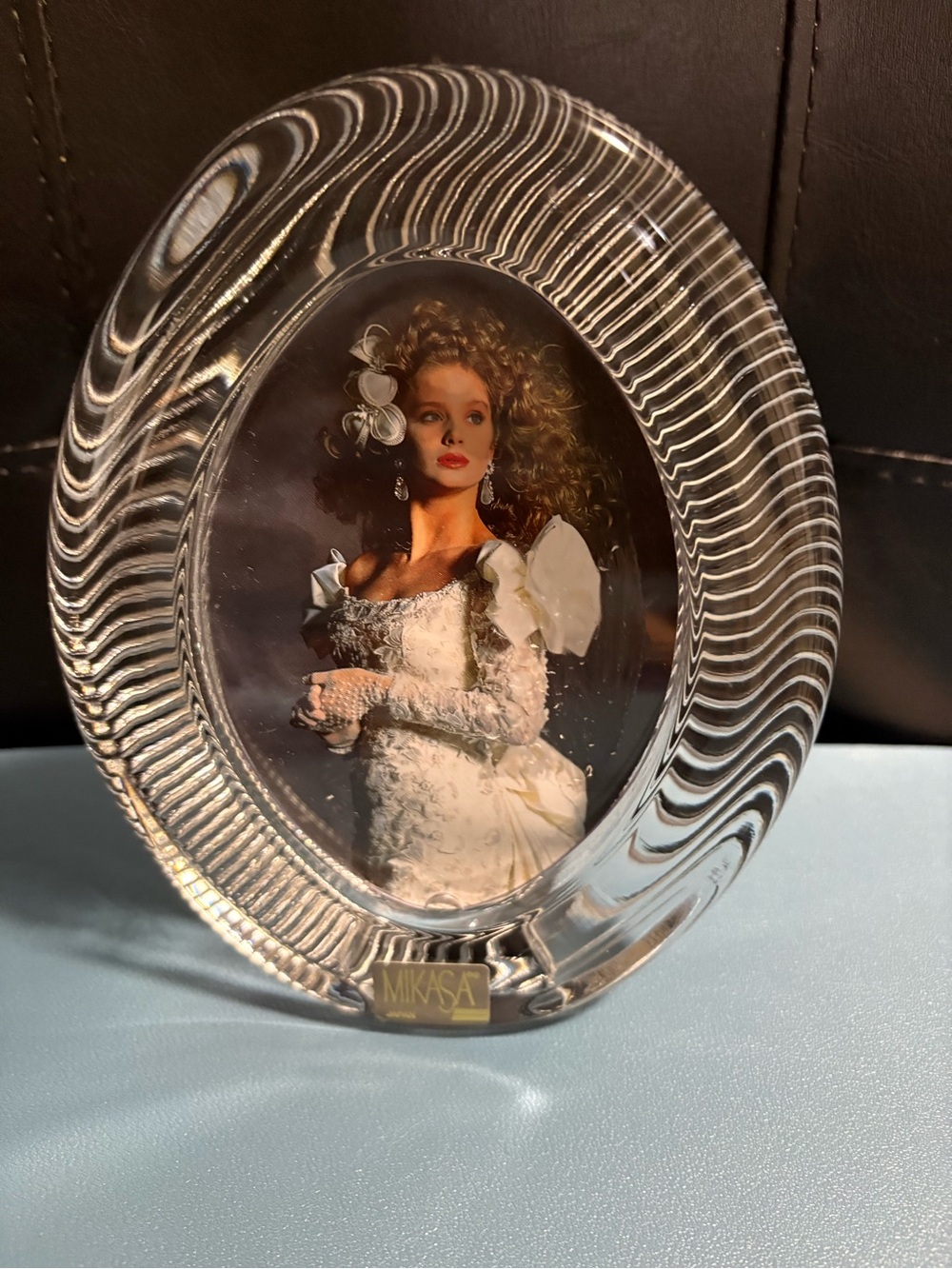 Vintage Mikasa Japan Crystal Oval Ripple Clear Glass Photo Frame.